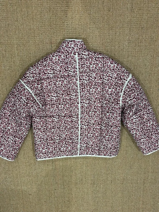 Cropped Quilted Puffer Jacket in Plum Floral - Picture 2 of 3